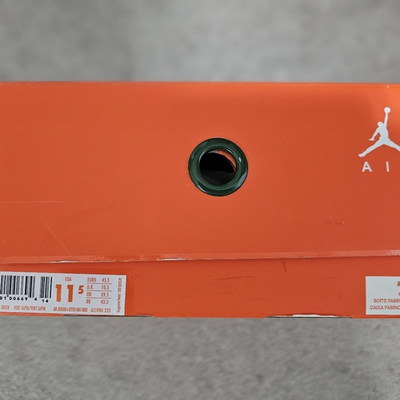 Jordan 11 Gatorade Green - Picture 8 of 15